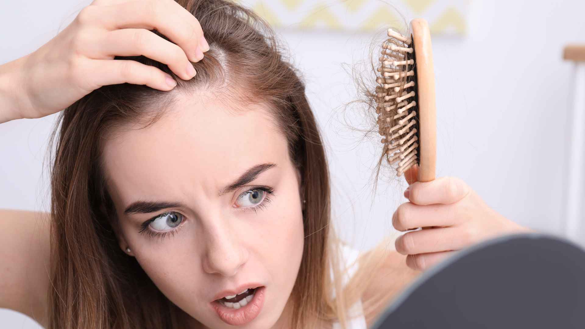 what vitamin deficiency causes hair loss