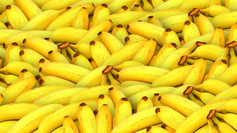 Are Bananas Bad for Hair Loss? Benefits and Precautions